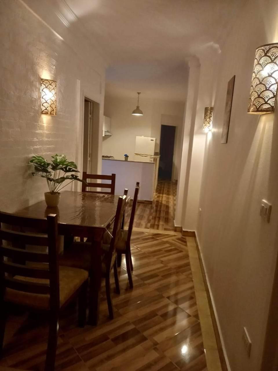 3 Bedroom Apartment *