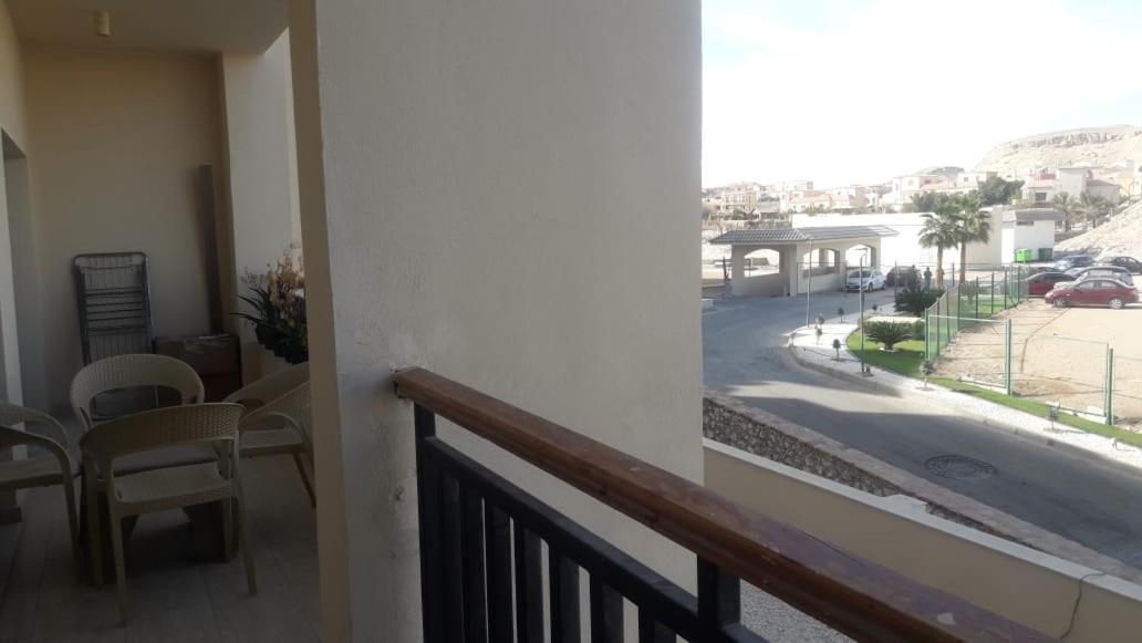 Apartment In Aldau Heights *