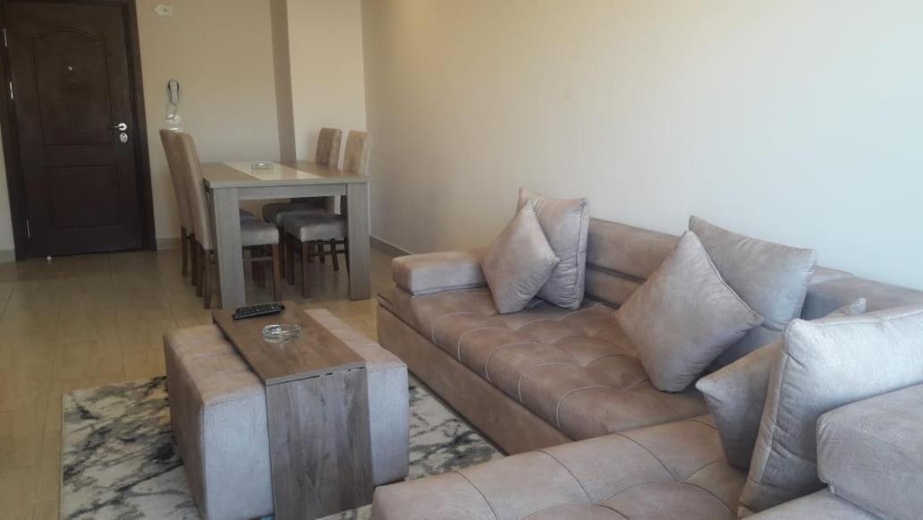 Apartment In Aldau Heights