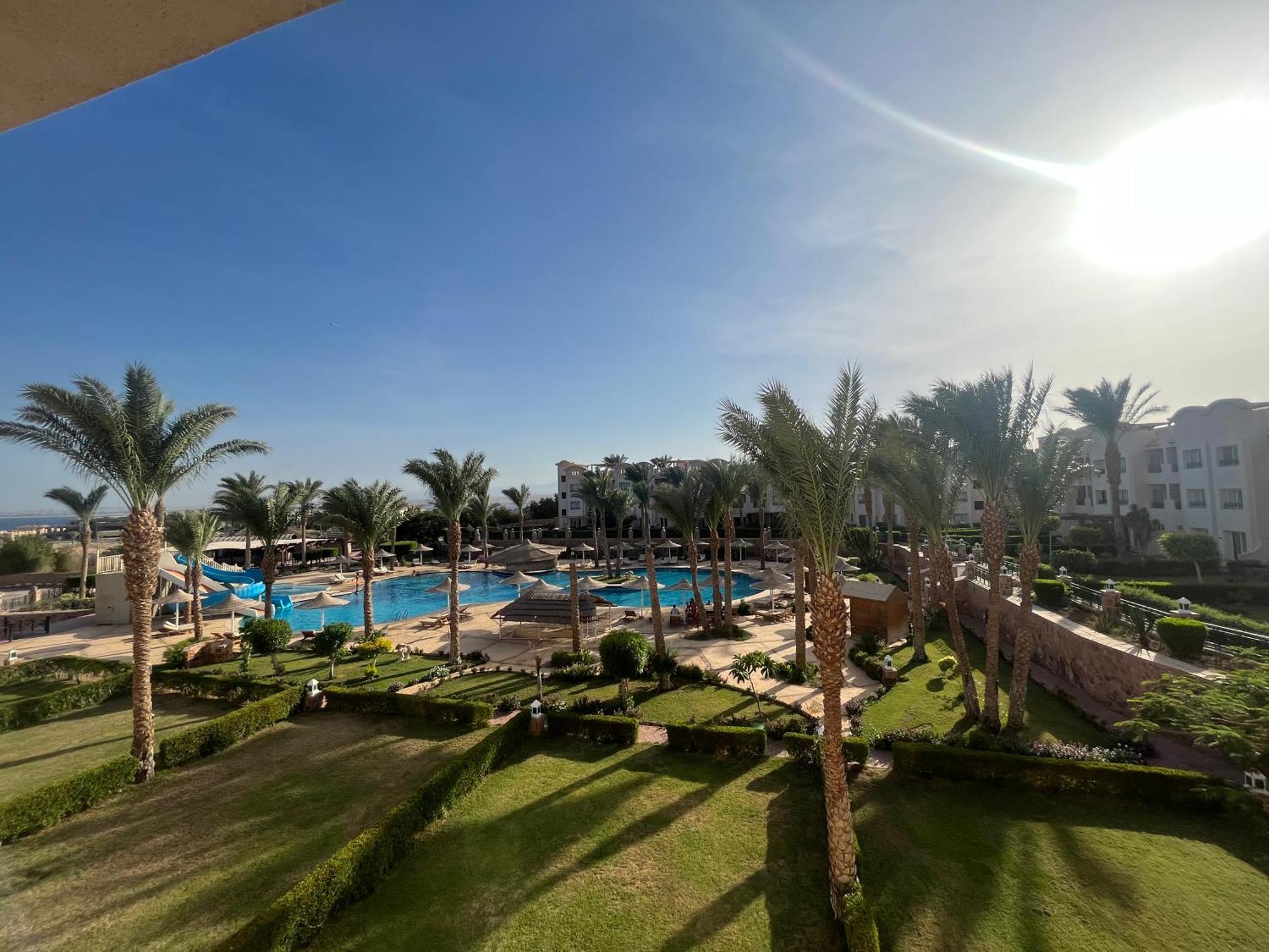 Compound Sunset Pearl Hurghada