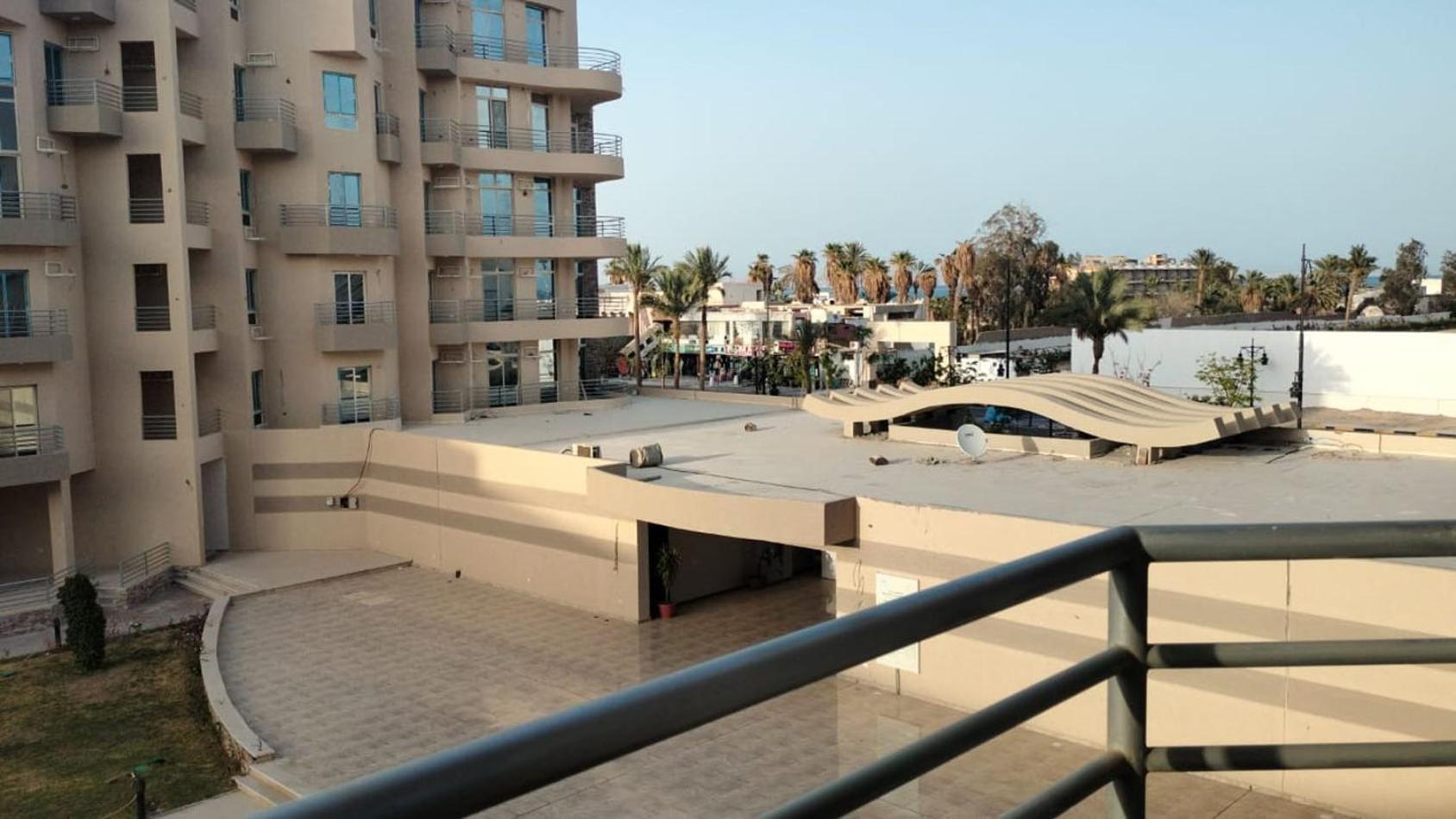Apartment Perfect For Pet Lovers, Sunny With Pool & Seaview & Free Wi-fi