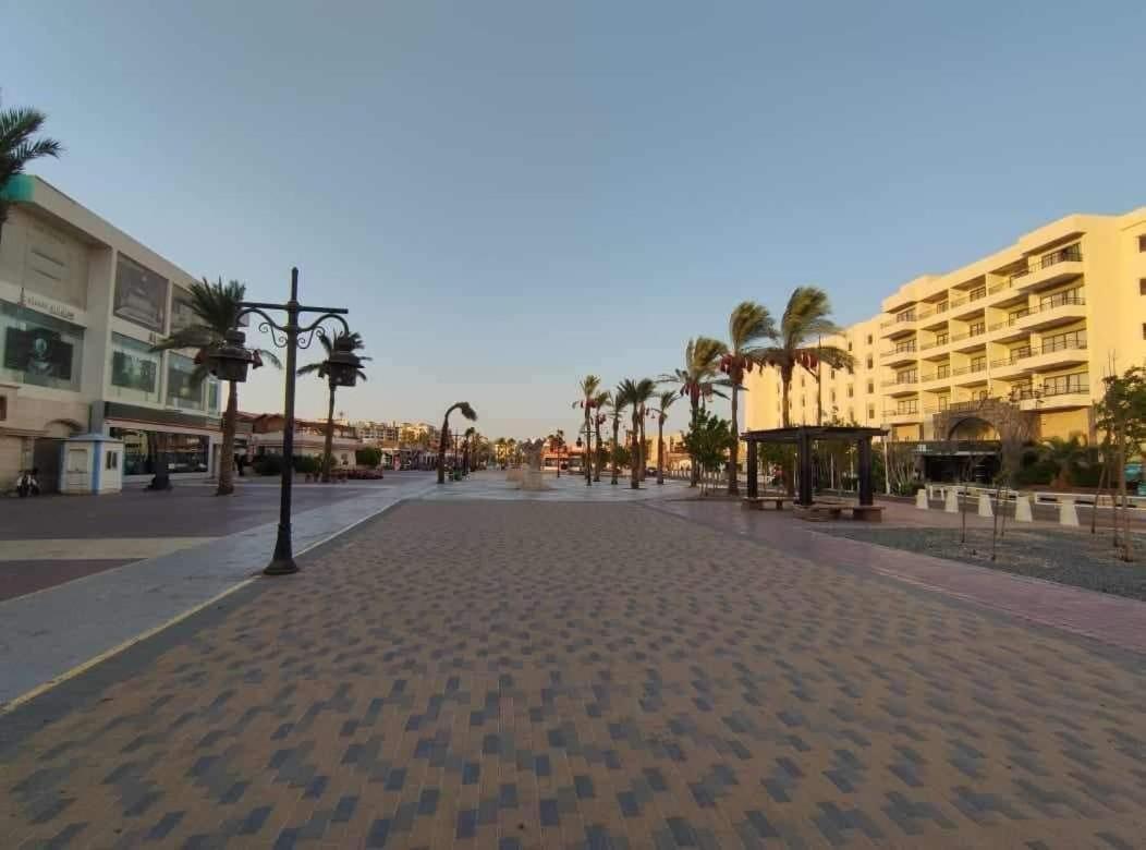 Al Makramia Compound *
