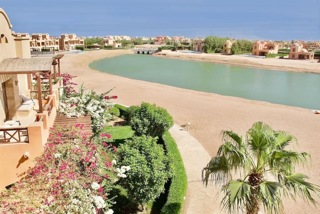 Artsy 1 Bedroom Apt/ Free Pool & Lagoon Access @elgouna *