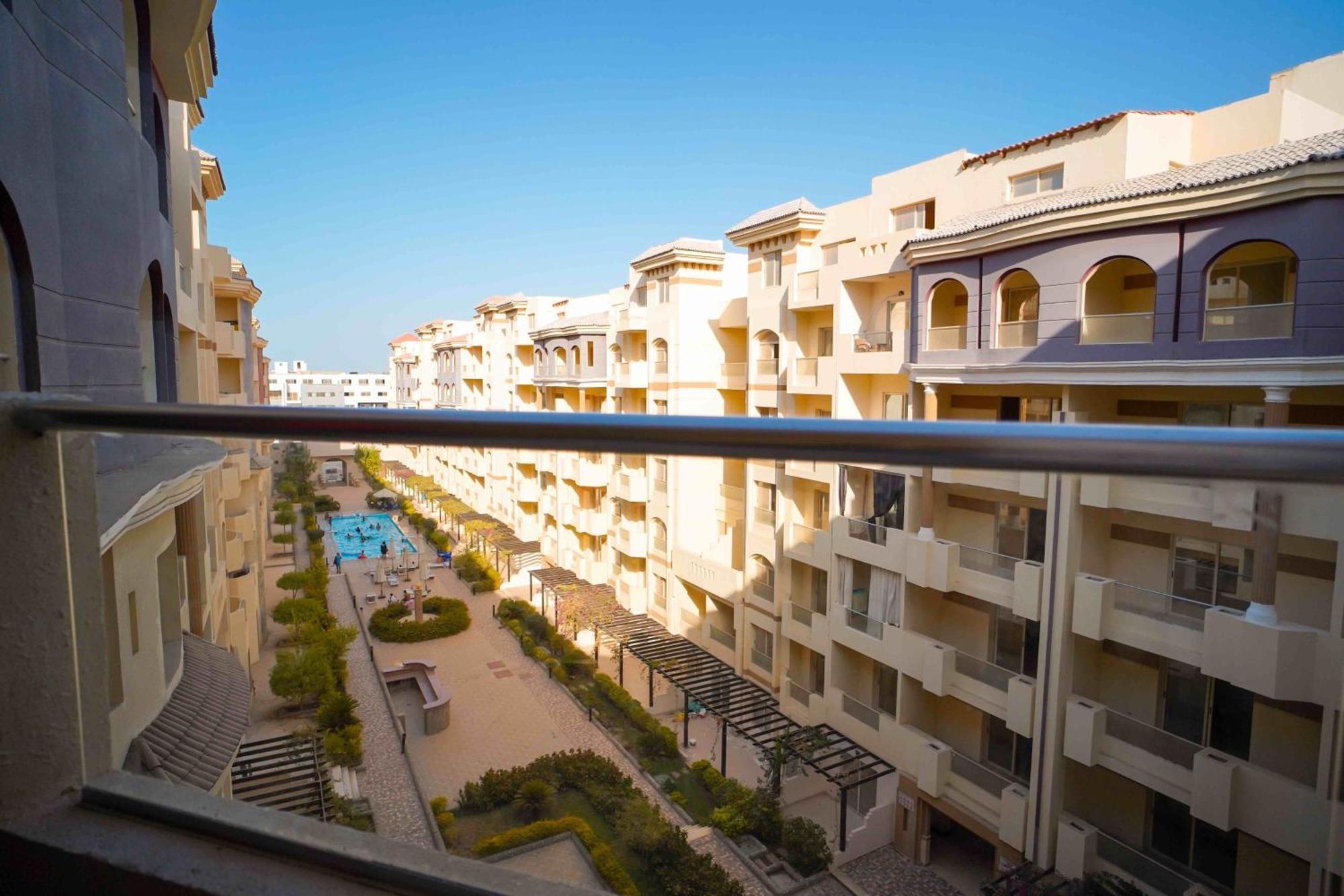 كمباوند فلورنزا خمسين Apartment