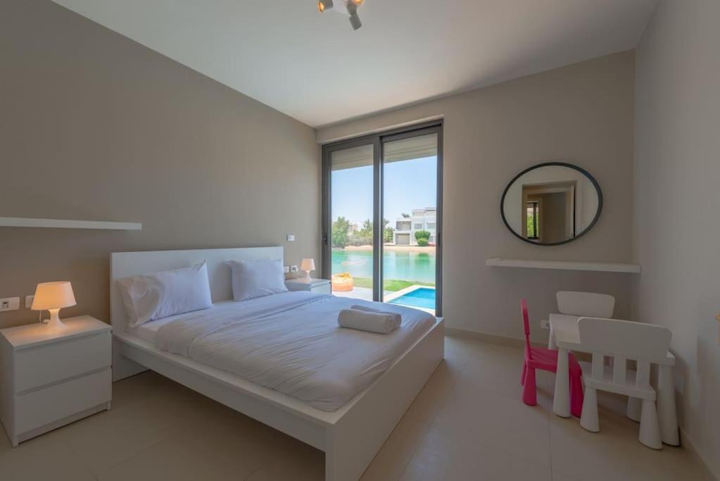 Villa 4br With Private Pool Tawila Lagoon El Gouna