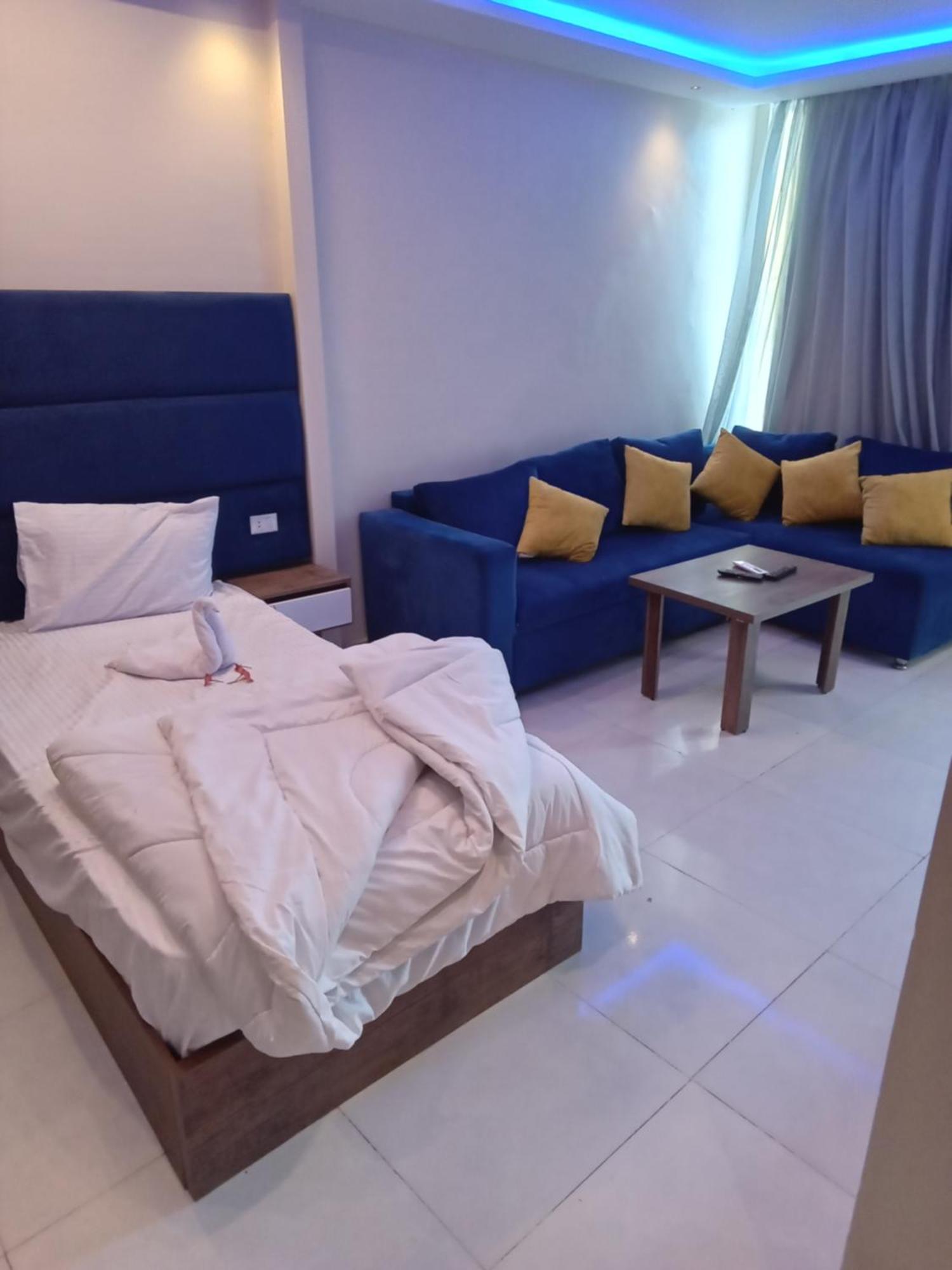 Casablanca Star For Families And Couples Only Apartment
