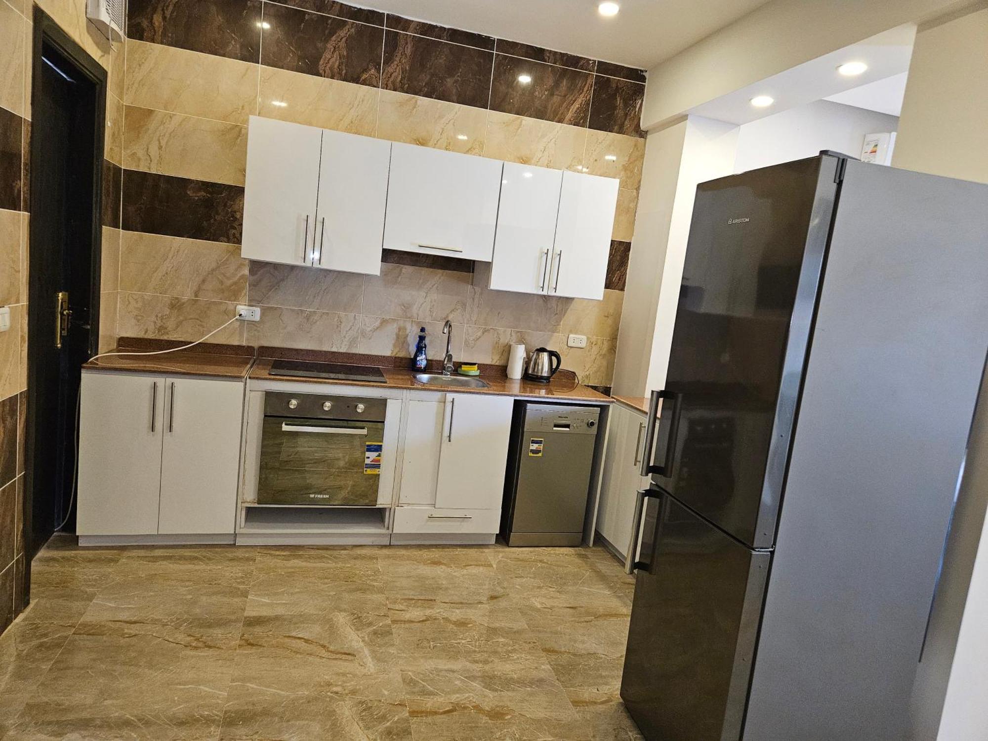 Apartment Noura Luxury With Free Pool And Access In