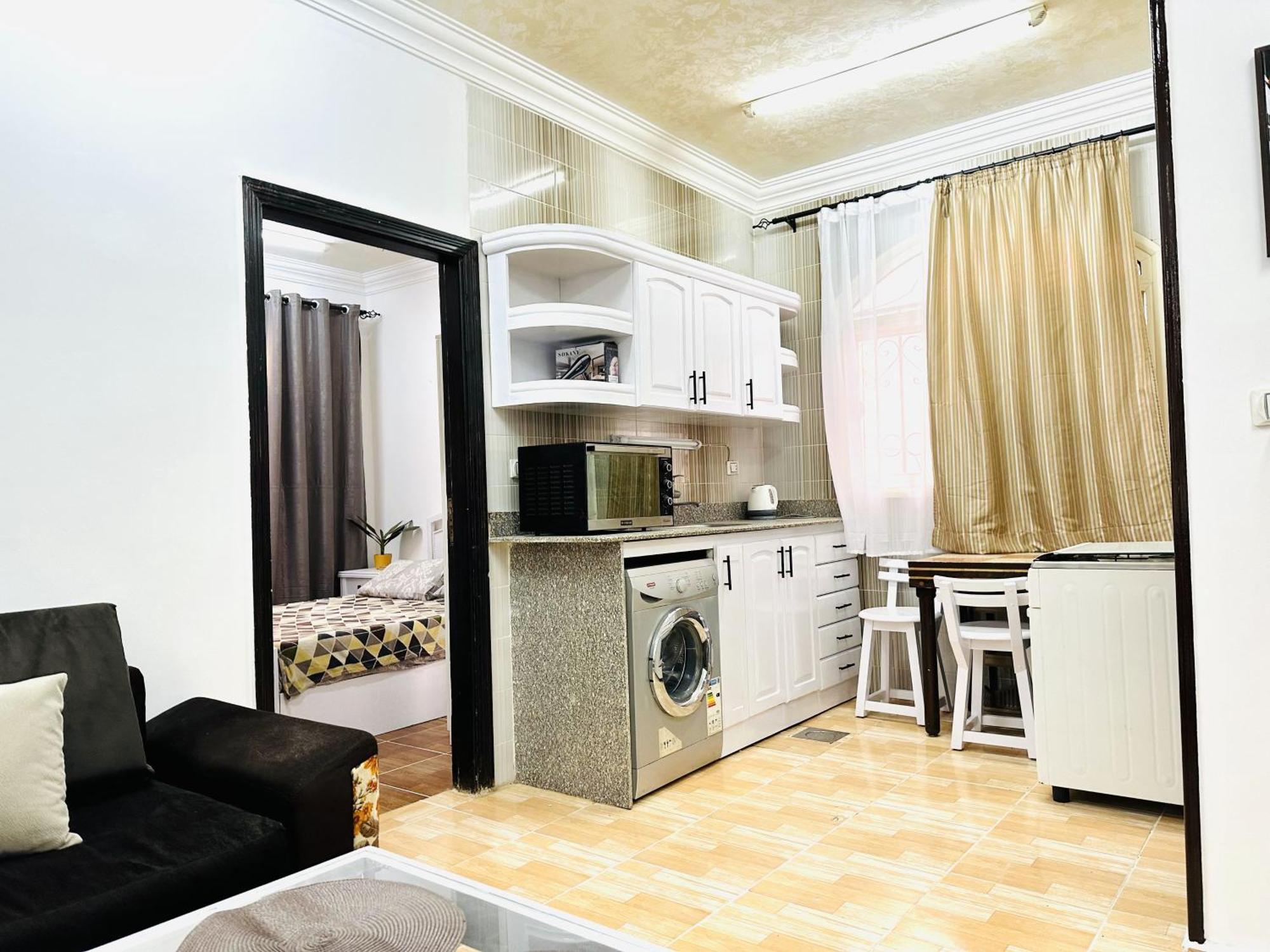 Desert Pearl Purple Apartment