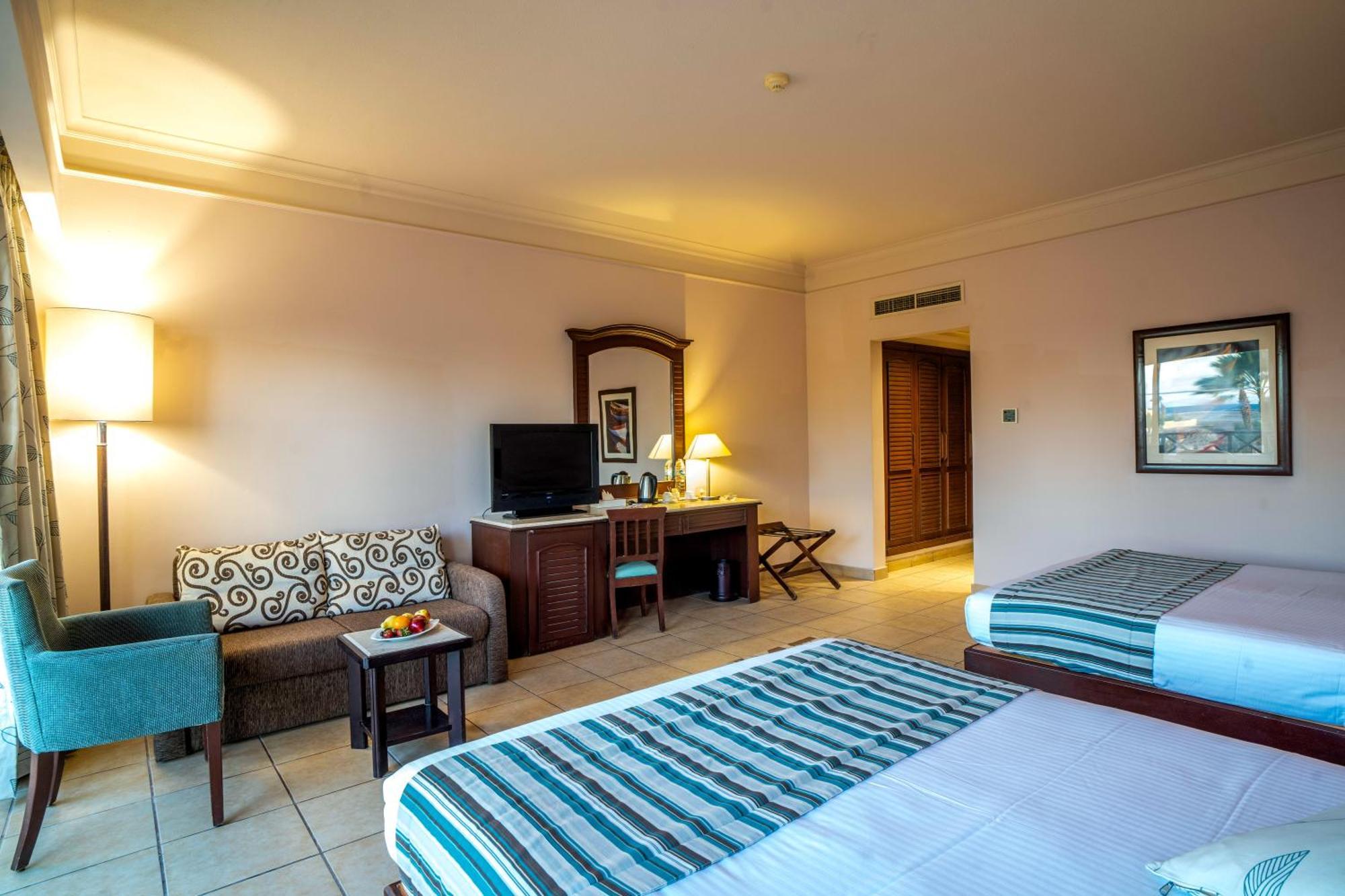 Coral Resort 4*