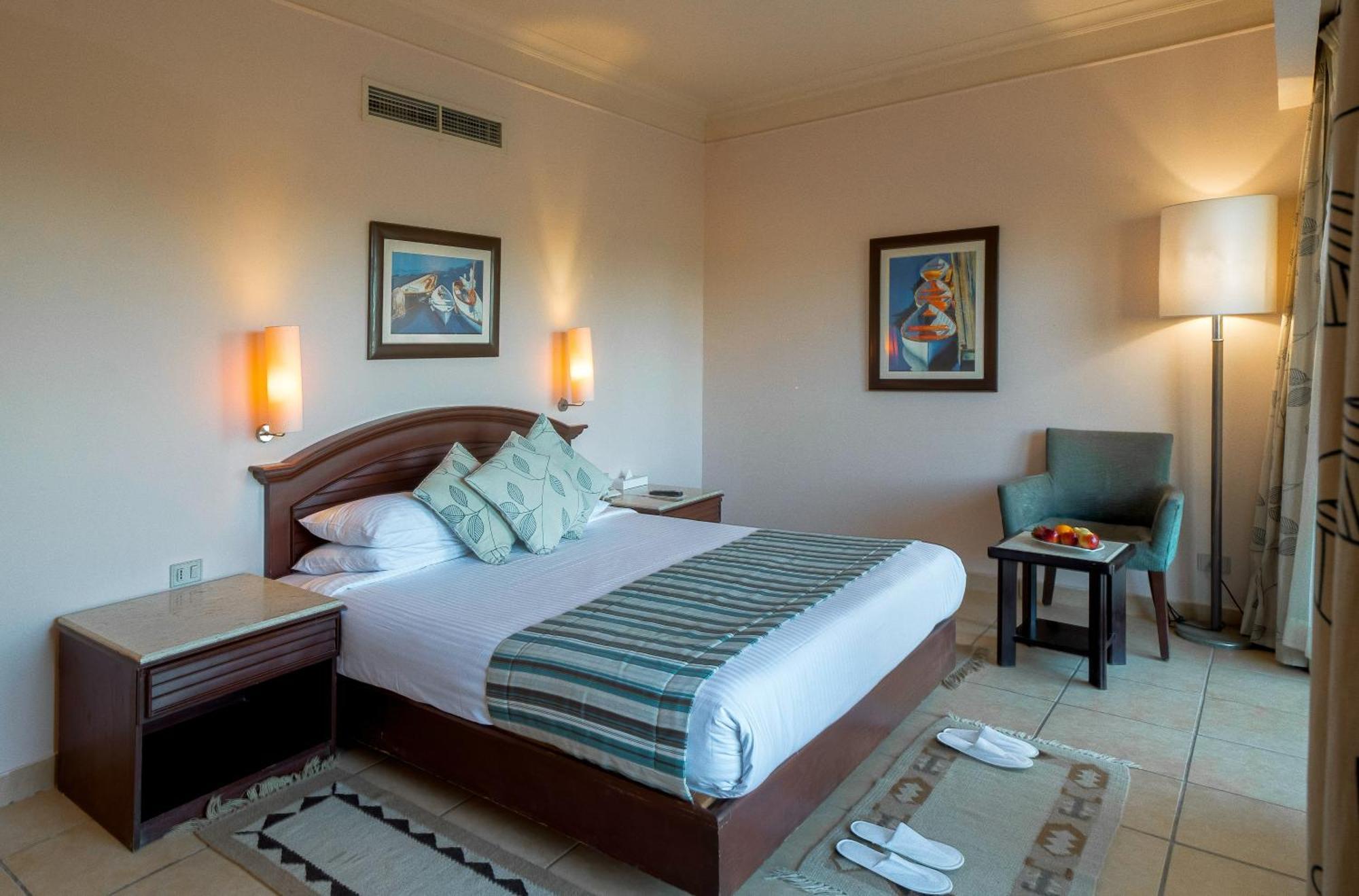 Coral 4*