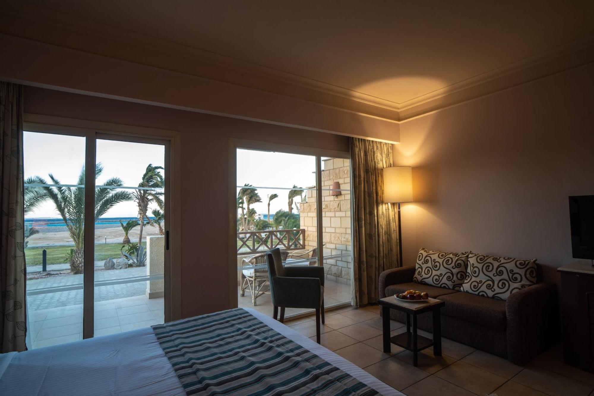 Coral Resort 4*