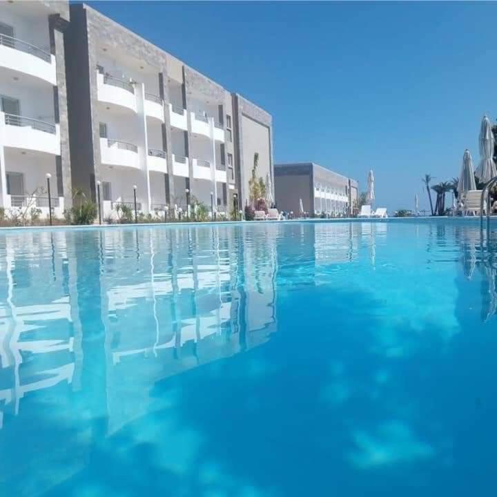 Cecelia Private For Families Only Apartment