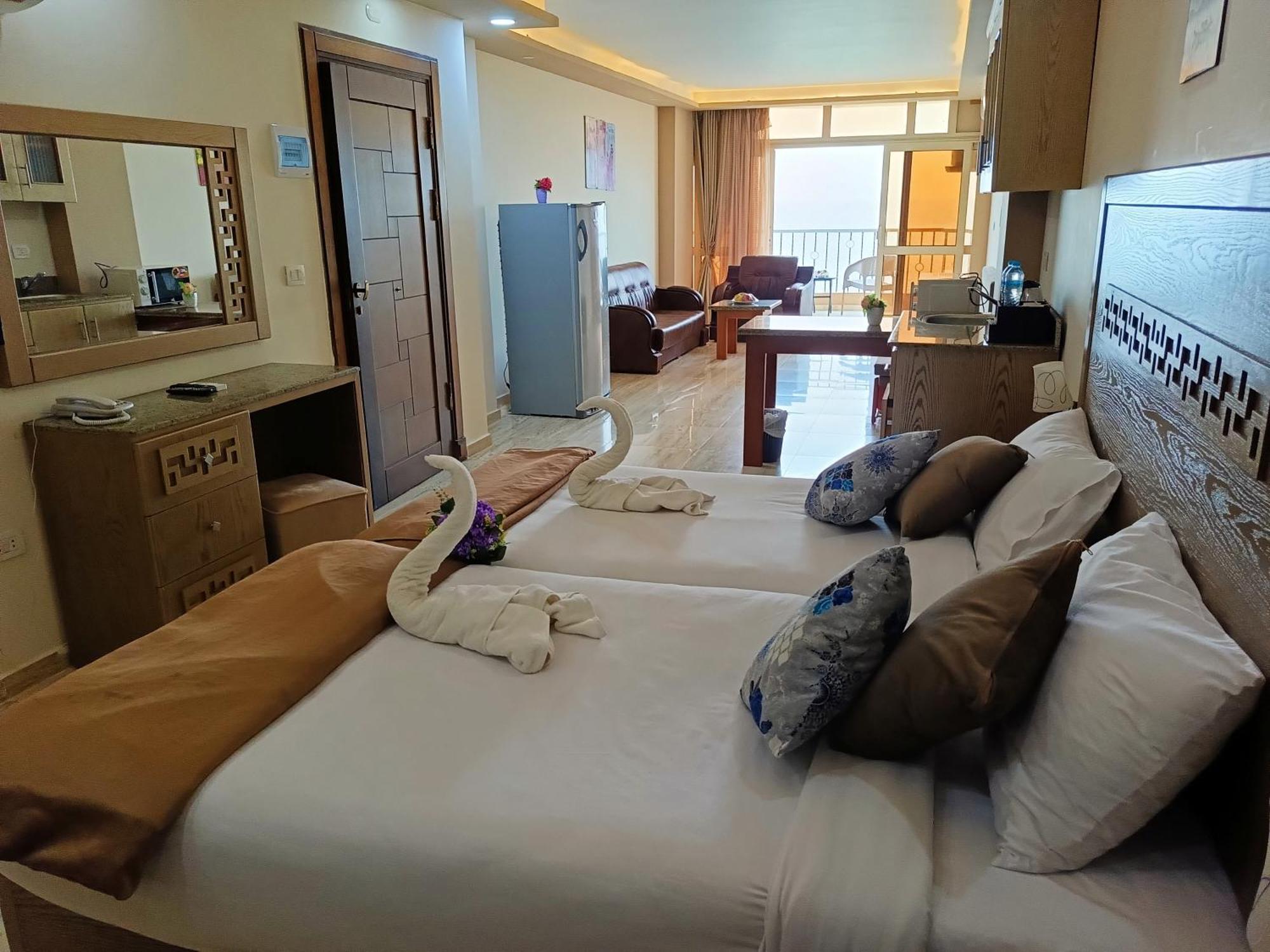 Hotel Moon