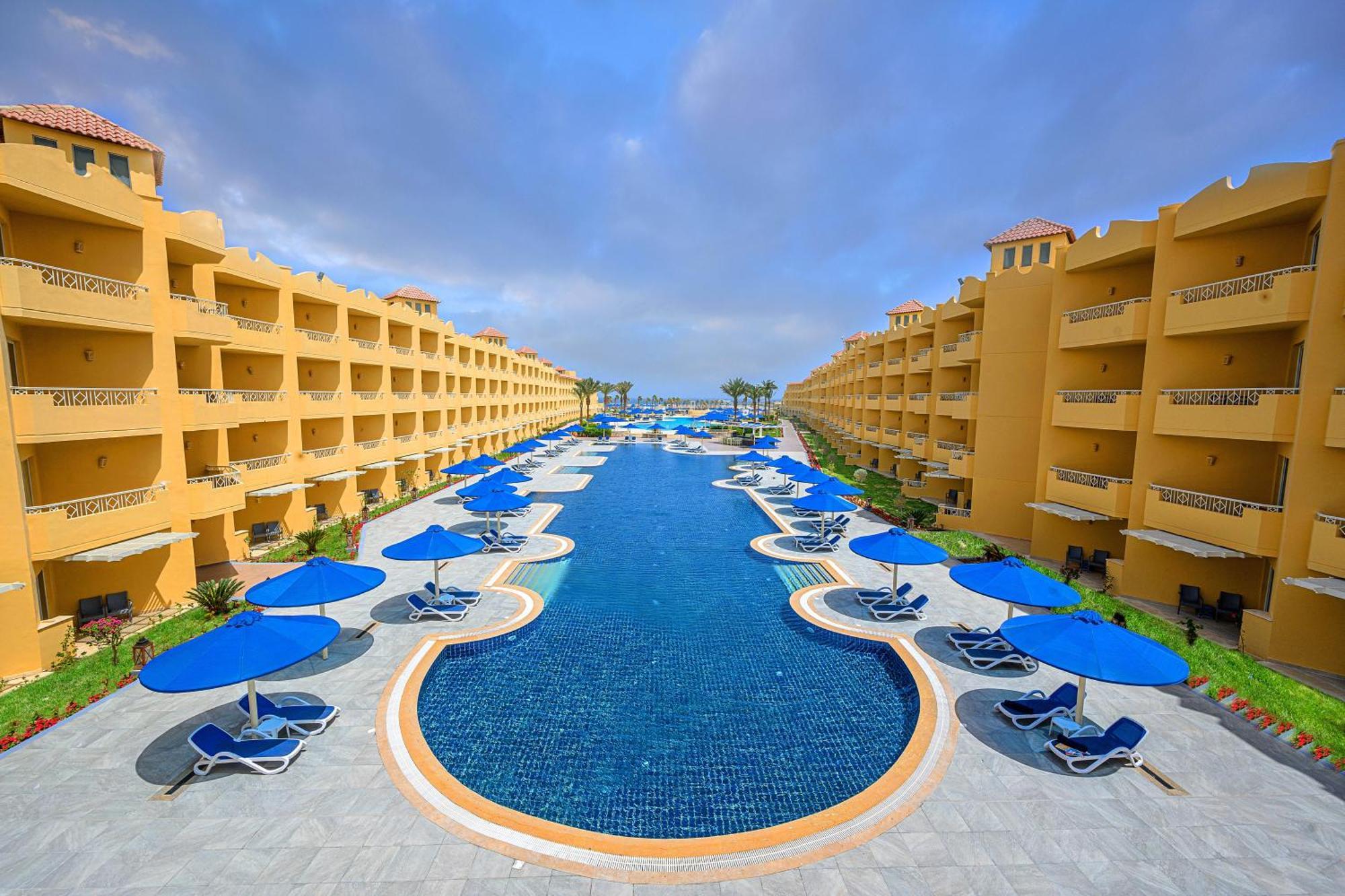 Amwaj Club Abu Soma 4*