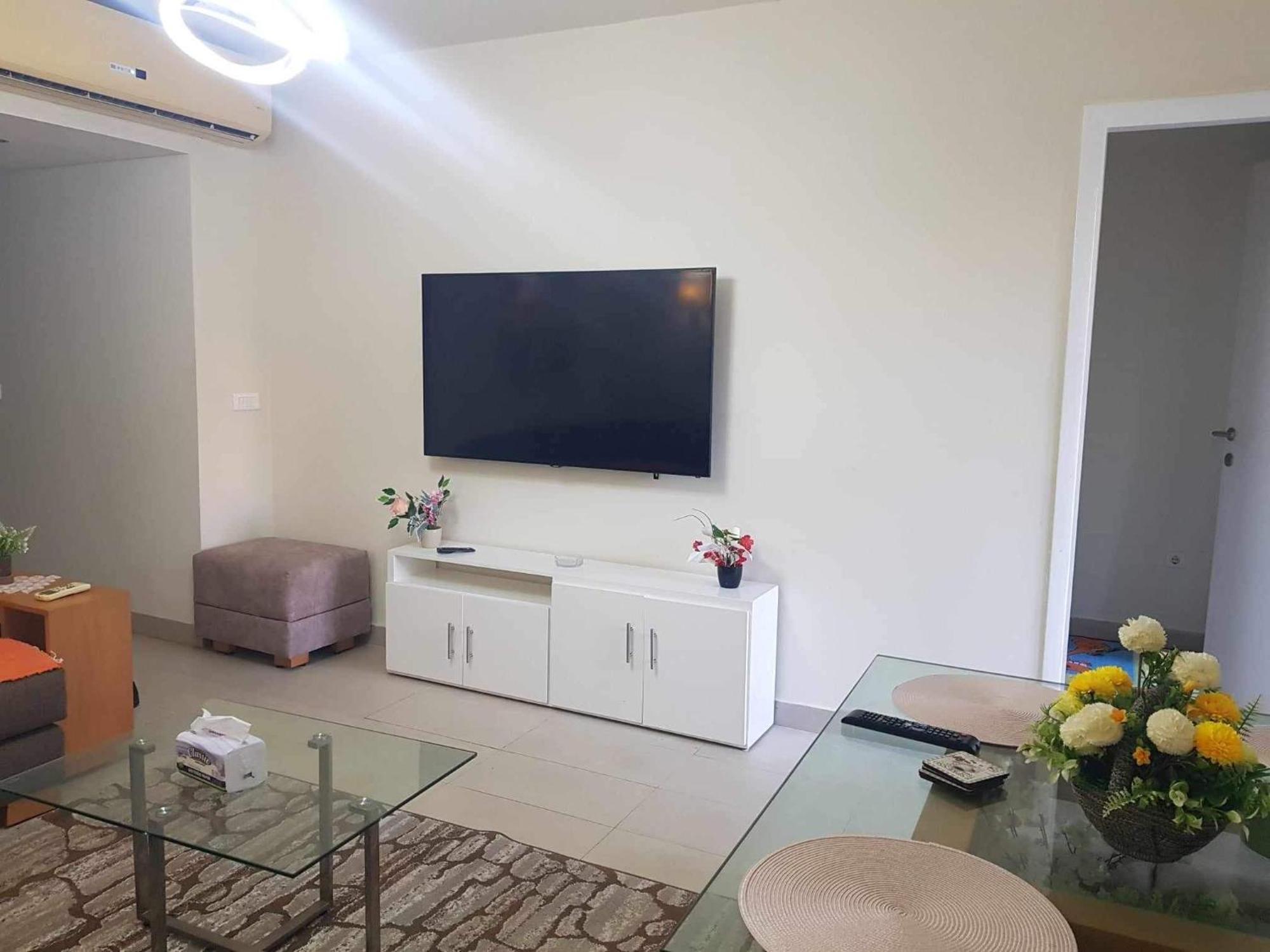 وحده فندقية باطلالة على حمام السباحة فى فيرندا سهل حشيش ريزورت Apartment Hurghada