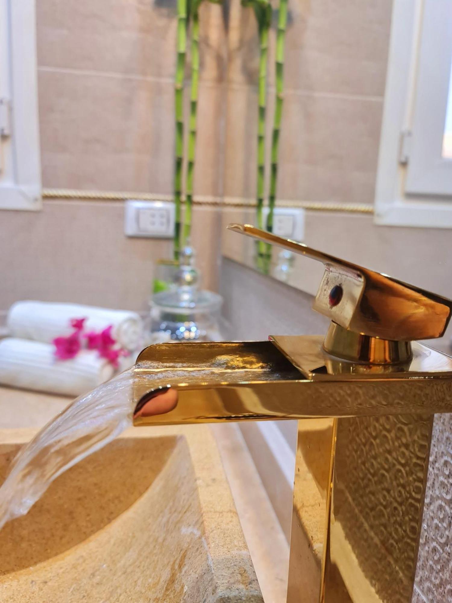 Luxury Royal Blue Family 8pers Private Pool * Hurghada