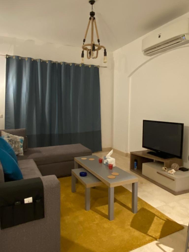 Mirage & Aqua Park Apartment