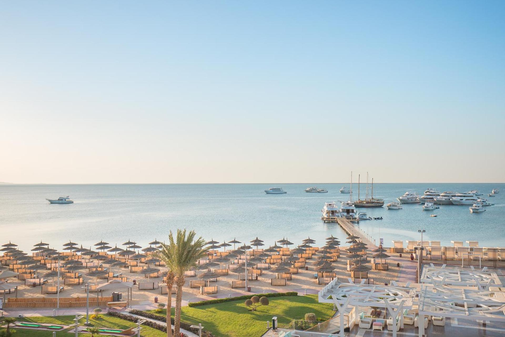 Resort Pickalbatros White - 5*