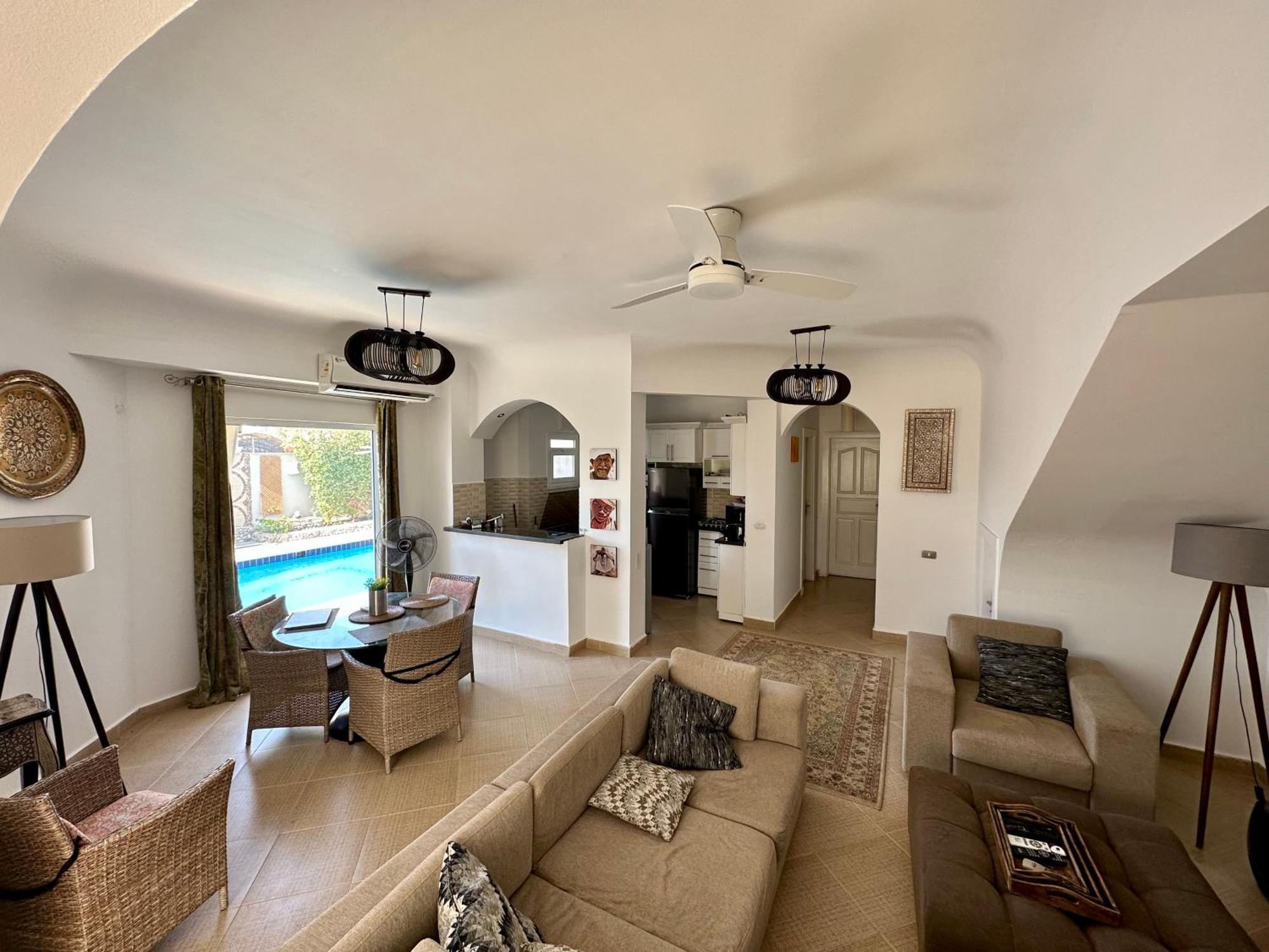 Vakantiehuis Ground Floor In With Private Pool And Private Garden *