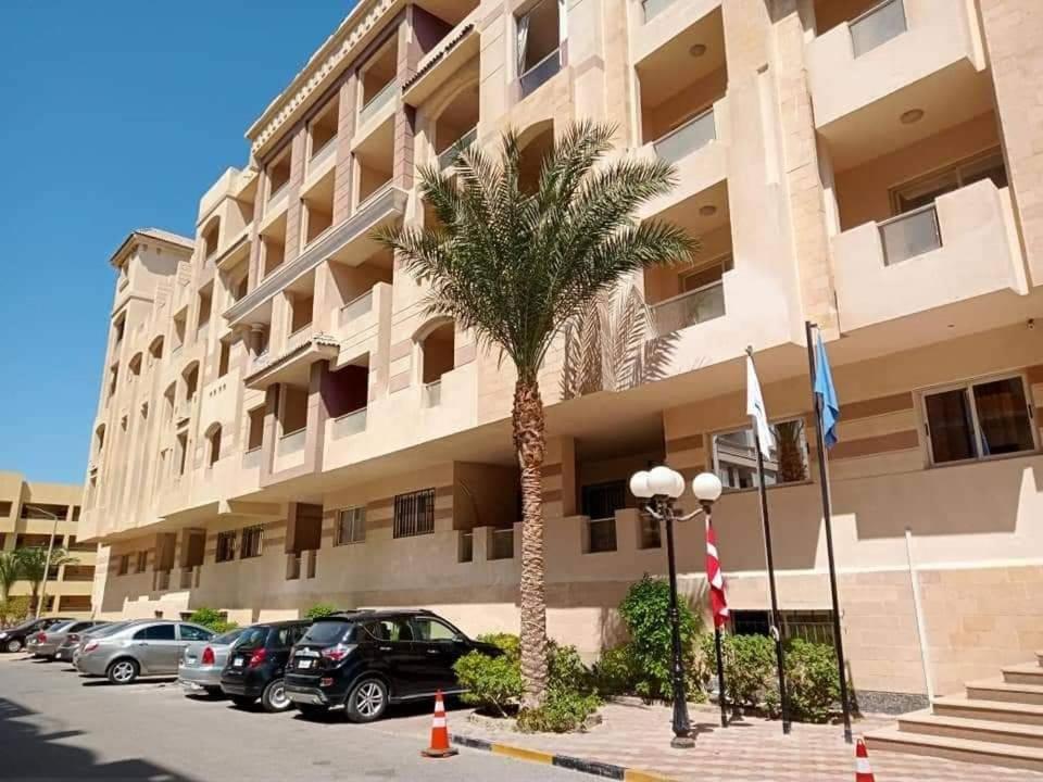 Florenza Khamsin Aparthotel