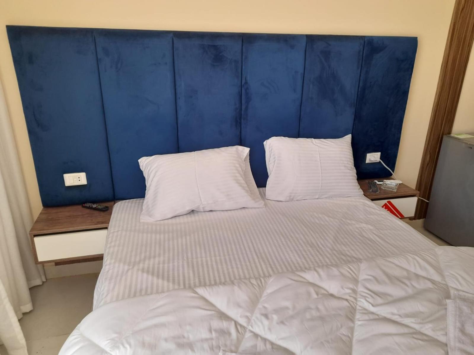 Casablanca Star For Families And Couples Only *