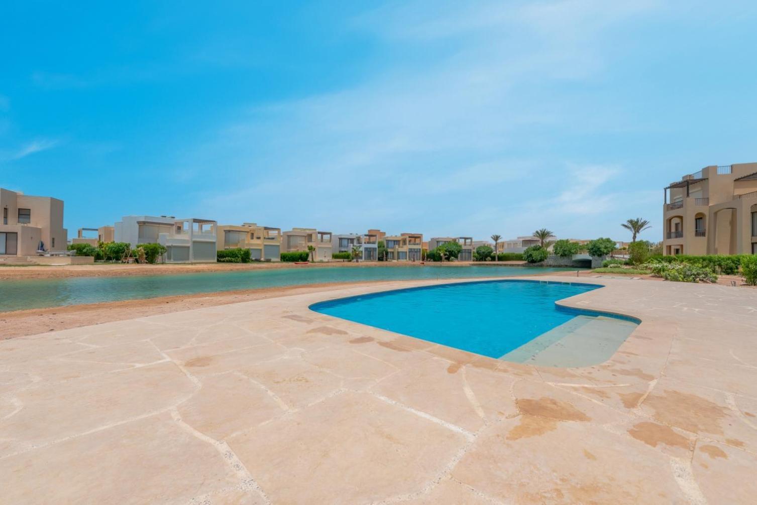 New! 2br Duplex In Tawila, Gouna Private Jacuzzi, Garden, Lagoon & Pool Hurghada