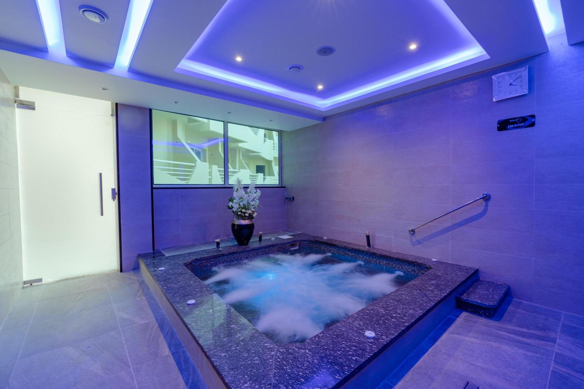 Seven Seas Jolie Bay 5*