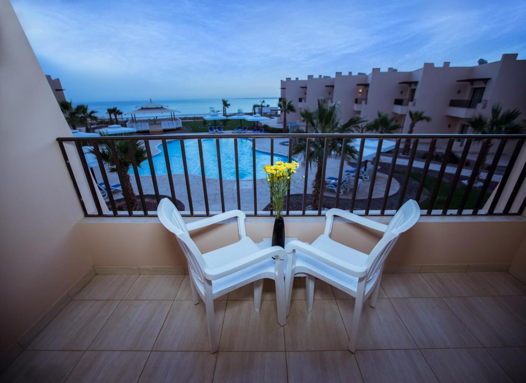 Hotel Sky View
