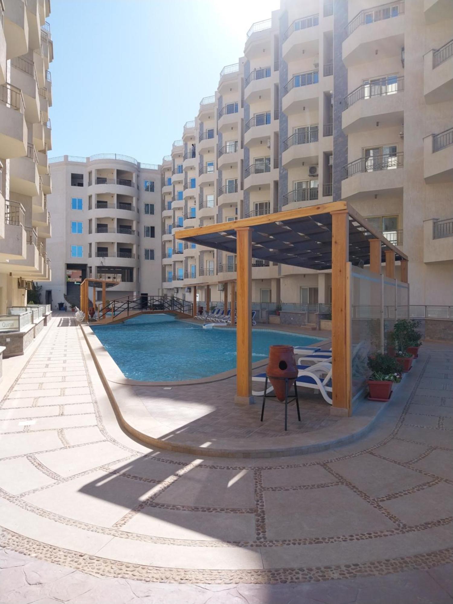 La Quinta Heights Apartment