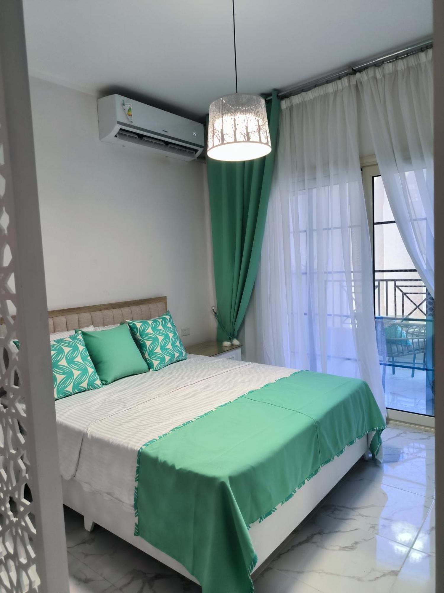 Apartment Juliana Front Of The *
