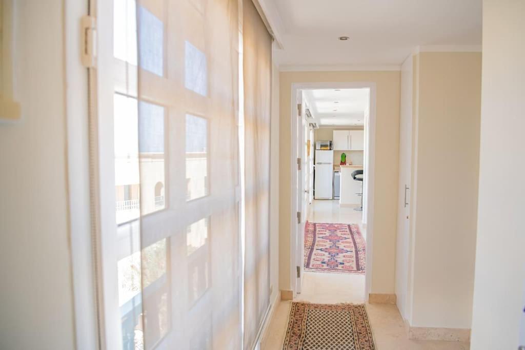 2-br Penthouse With Roof Terrace In Abu Tig Marina