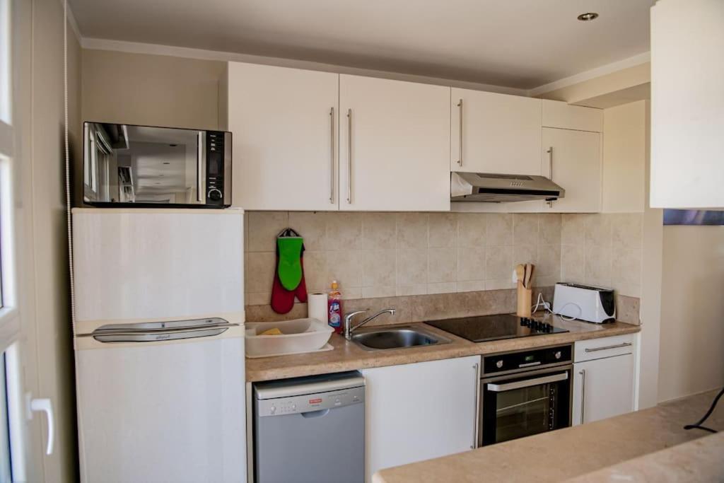 2-br Penthouse With Roof Terrace In Abu Tig Marina Apartment