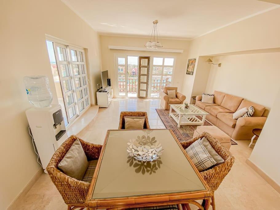 Apartment 2-br Penthouse With Roof Terrace In Abu Tig Marina