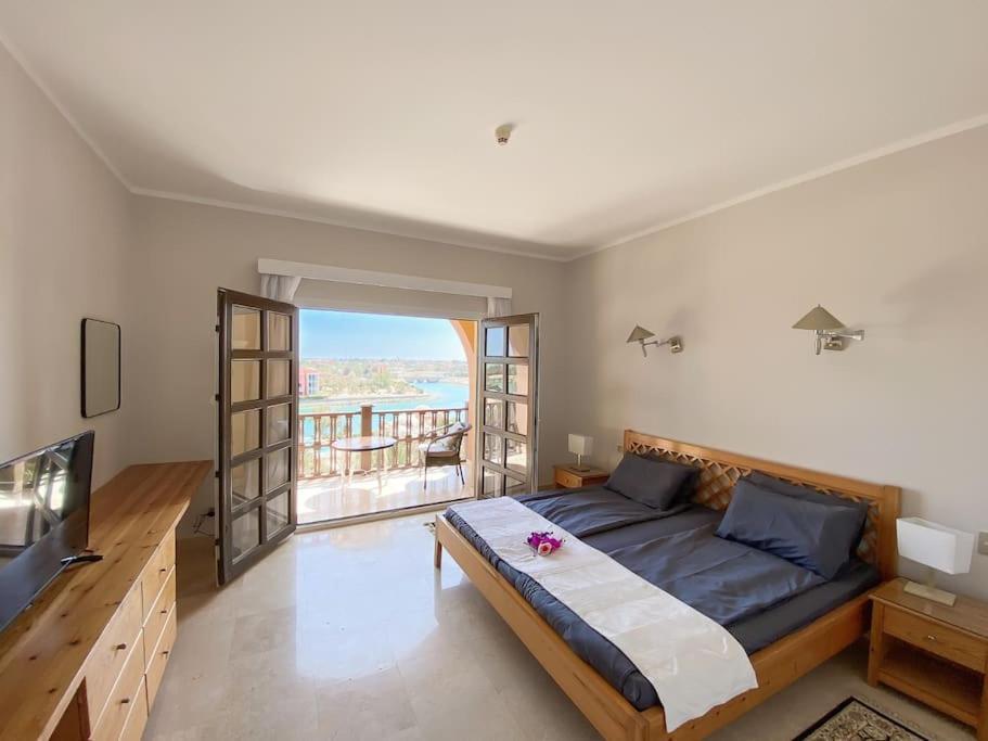 2-br Penthouse With Roof Terrace In Abu Tig Marina Apartment *