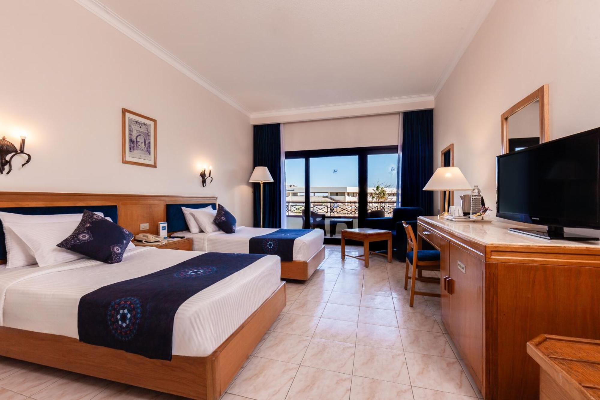 Pharaoh Azur Resort 4*