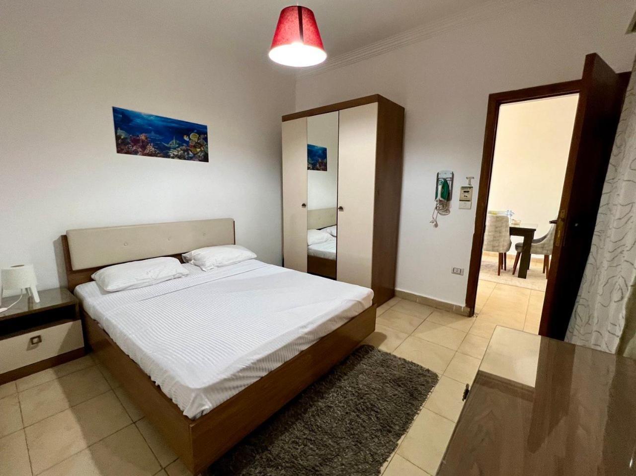 Lilly Aparthotel
