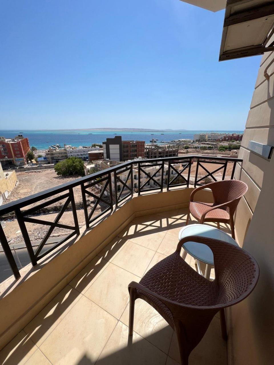 Lilly Aparthotel