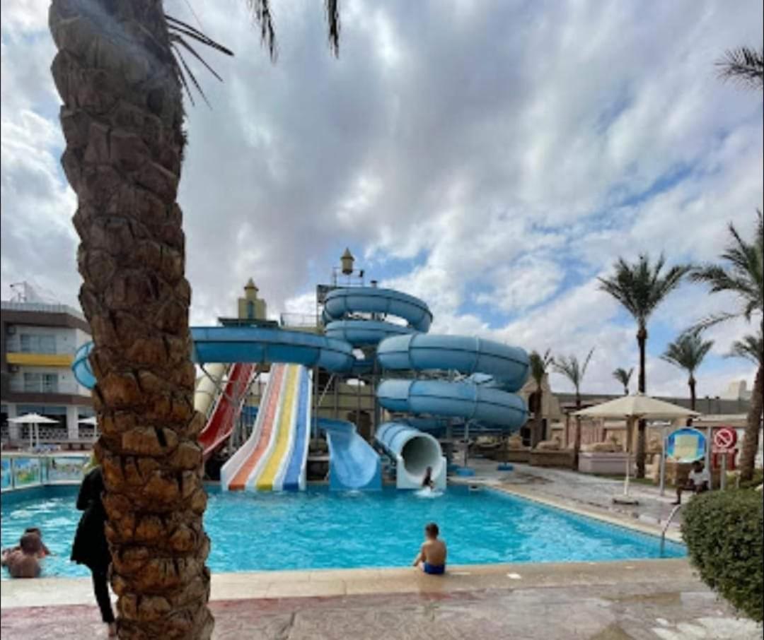 داخل ميراج اكوا بارك Ferienpark Hurghada