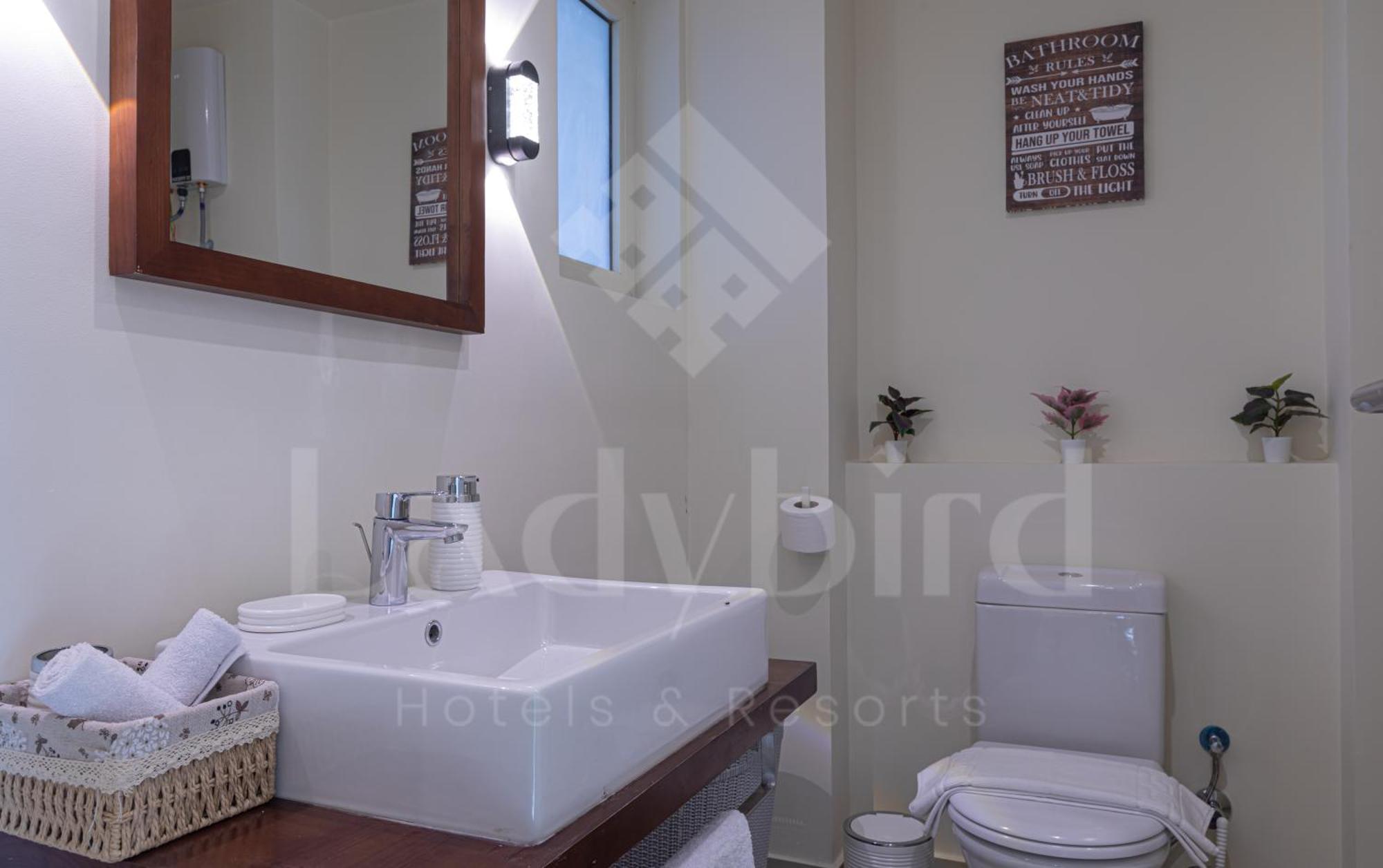 Ladybird - Veranda Highline Apartment Hurghada
