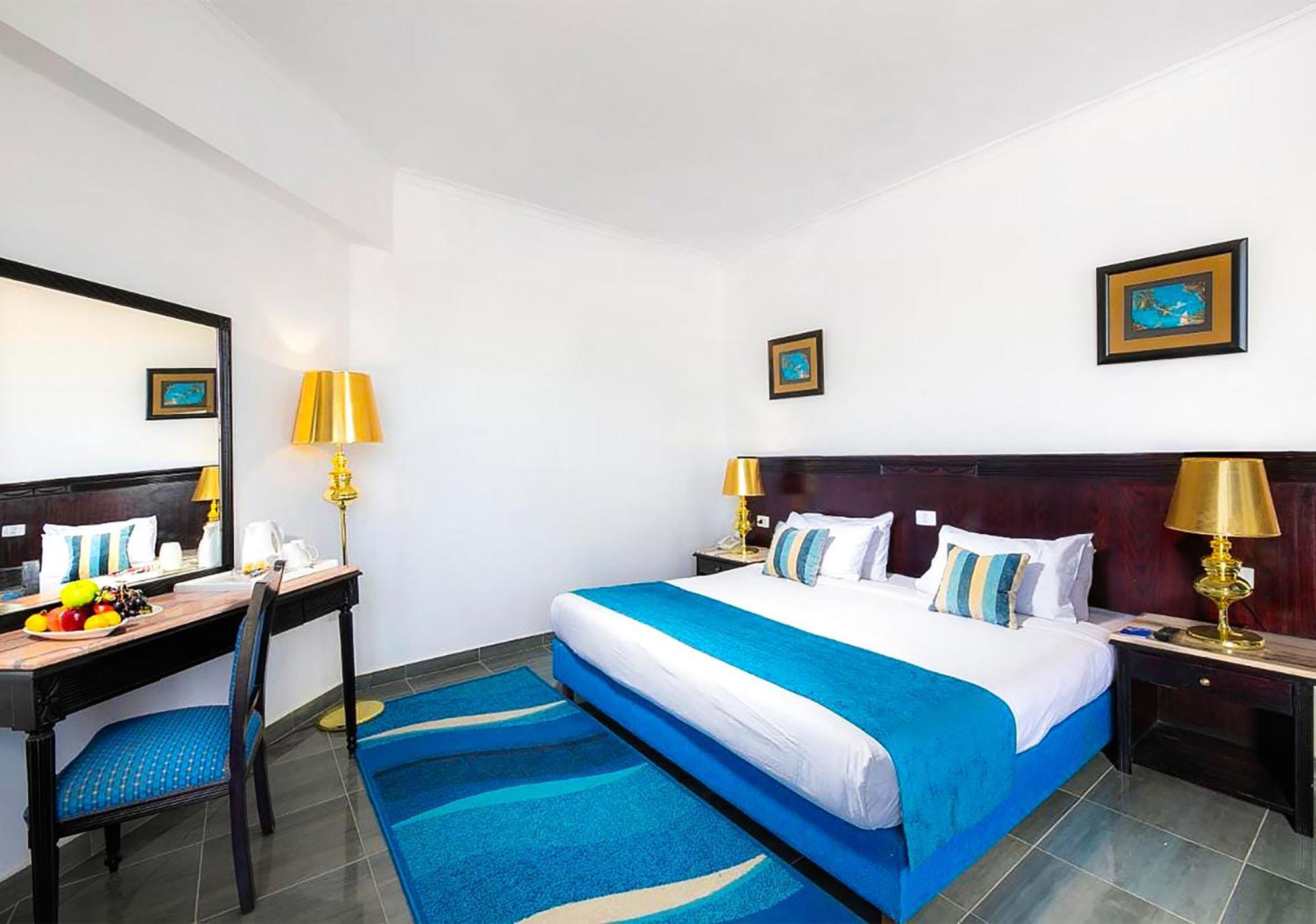 The Palace 5*