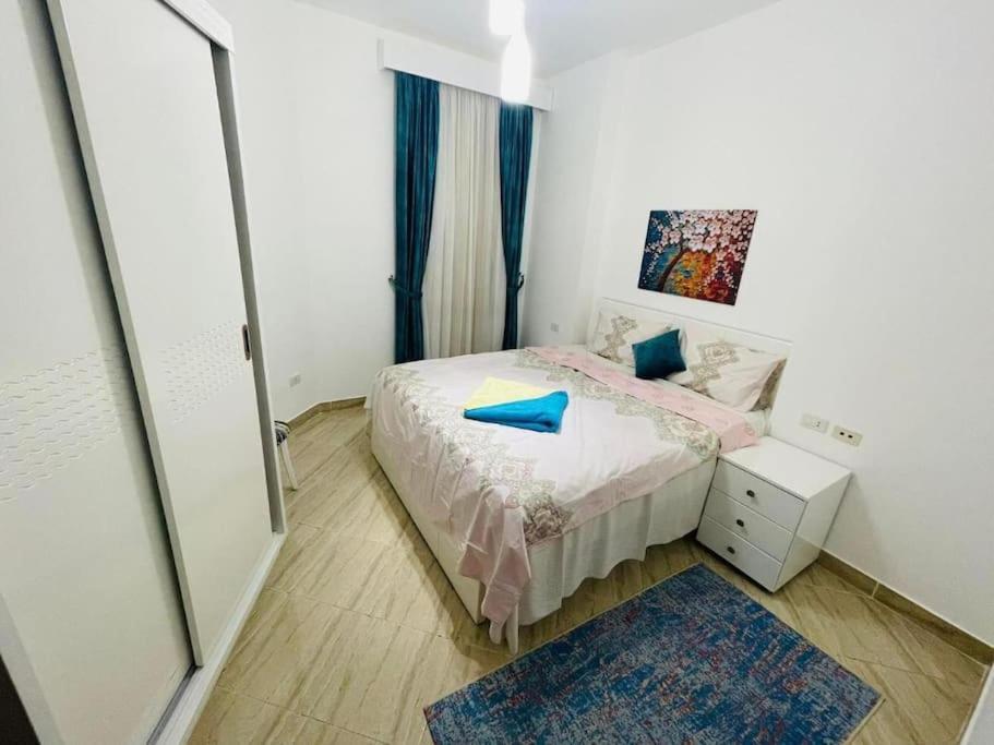 Velky 50 M Od Plaze - Sahl Hasheesh Andalusie Appartement