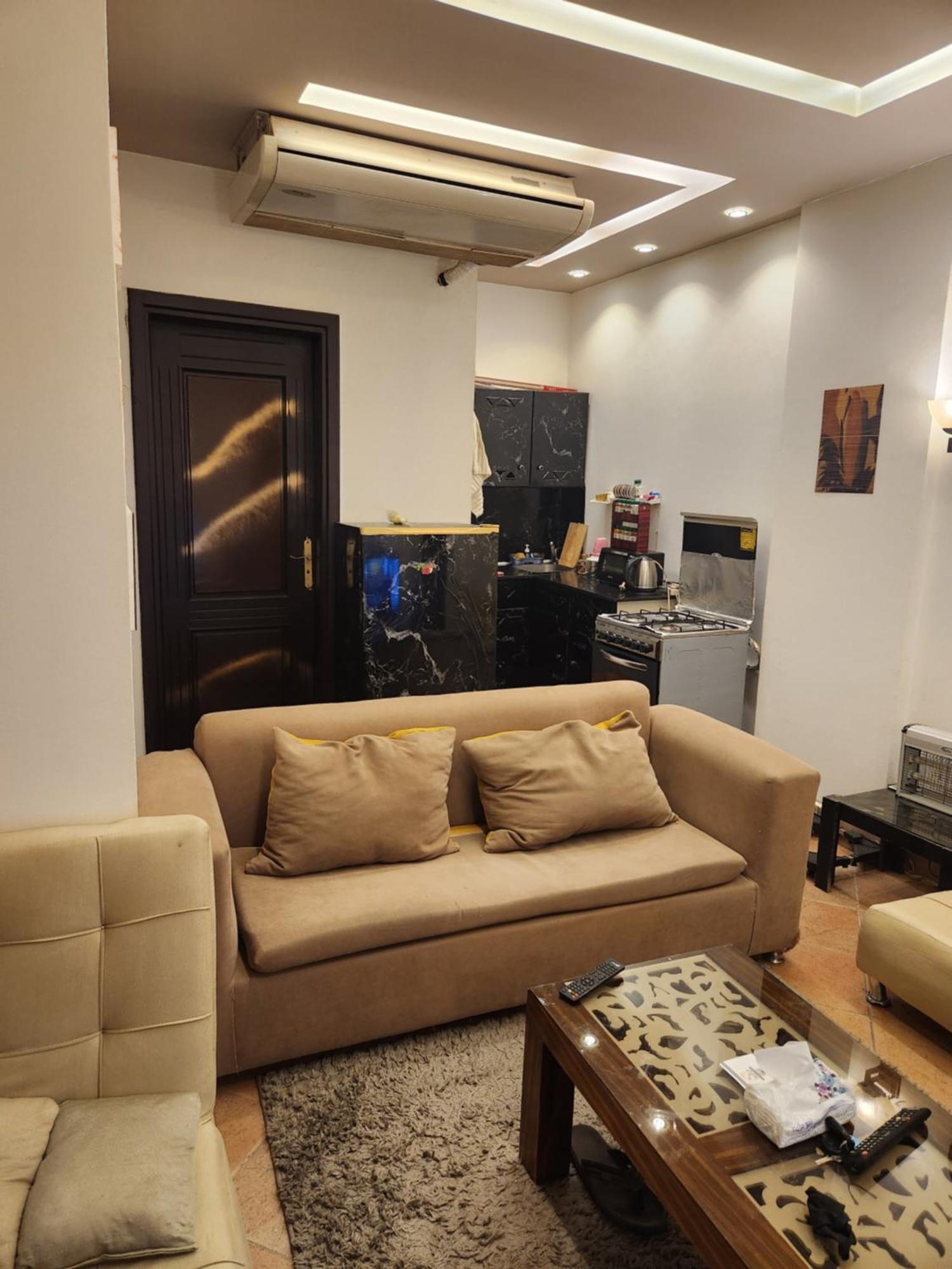 Studio *