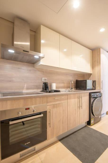Apartment Ground Floor 2br In Mangroovy, Pool & *