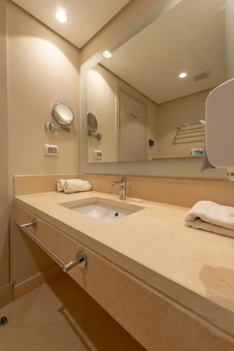 Ground Floor 2br In Mangroovy, Pool & Apartment