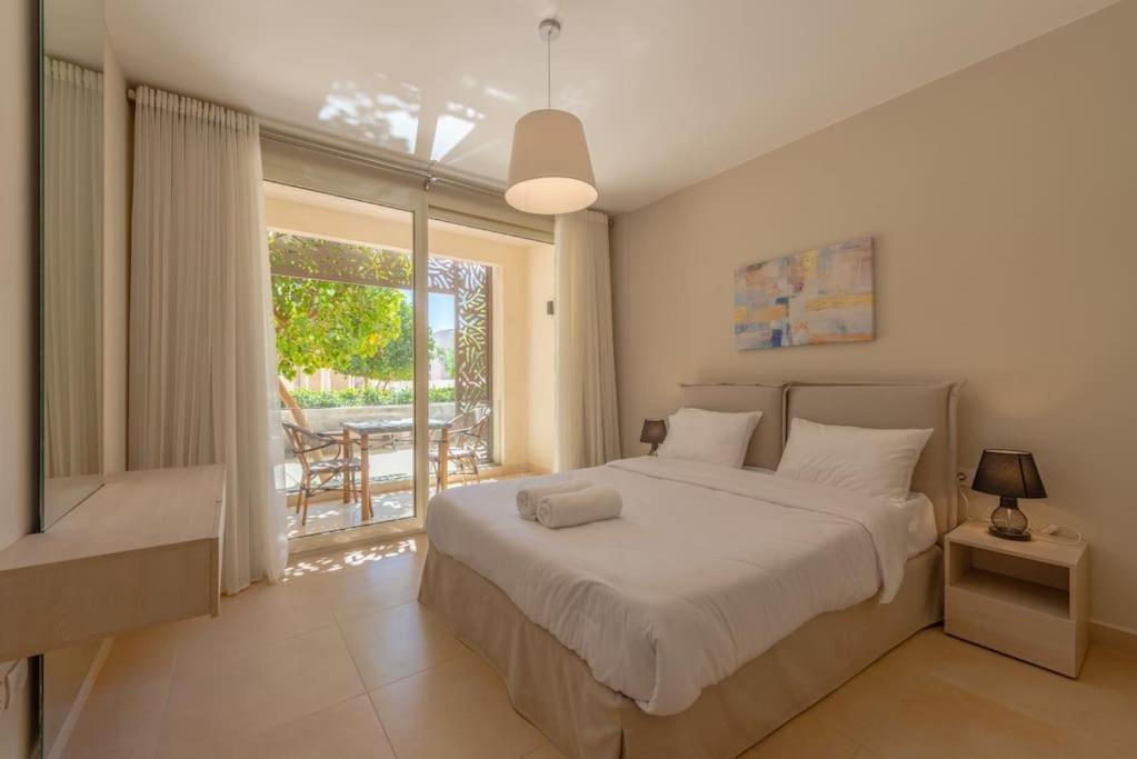 Ground Floor 2br In Mangroovy, Pool & *