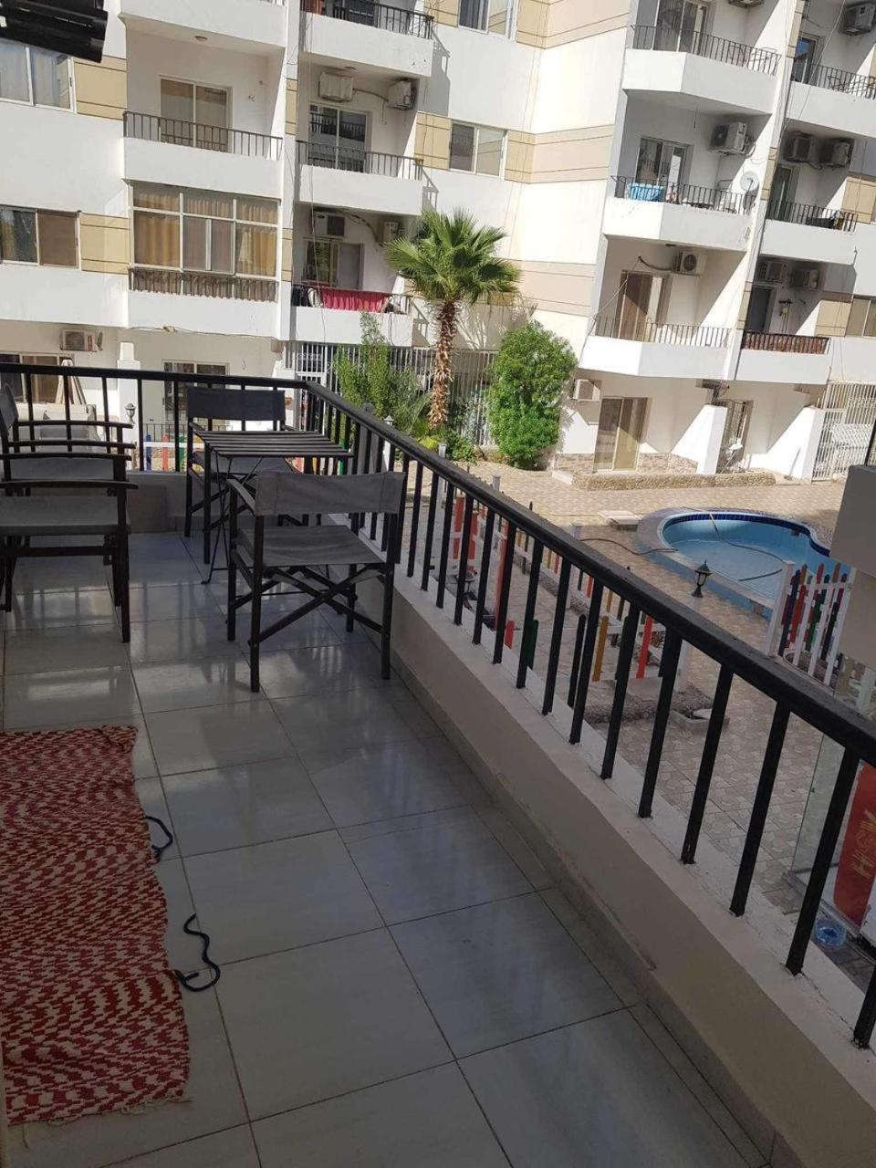 Apartment سياحية فندقية فاخرة بالممشى السياحى Hurghada
