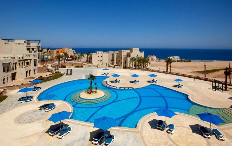 Azzurra Sahl Hasheesh * Hurghada