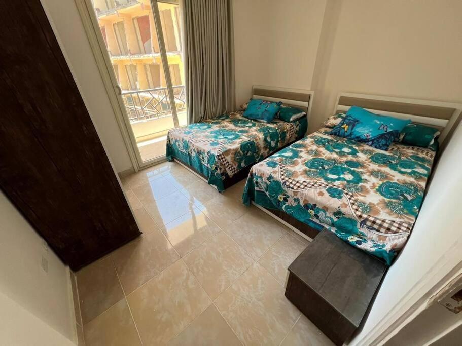 Apartment Sunny 3-bedroom - Families Only *