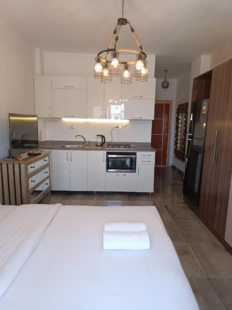 Apartment La Playa Studio Tiba View