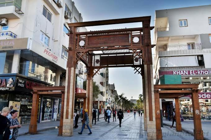 Apartment Small With Bathroom Middle Of Town No Ac No Cooking Facilities Just For Sleep *